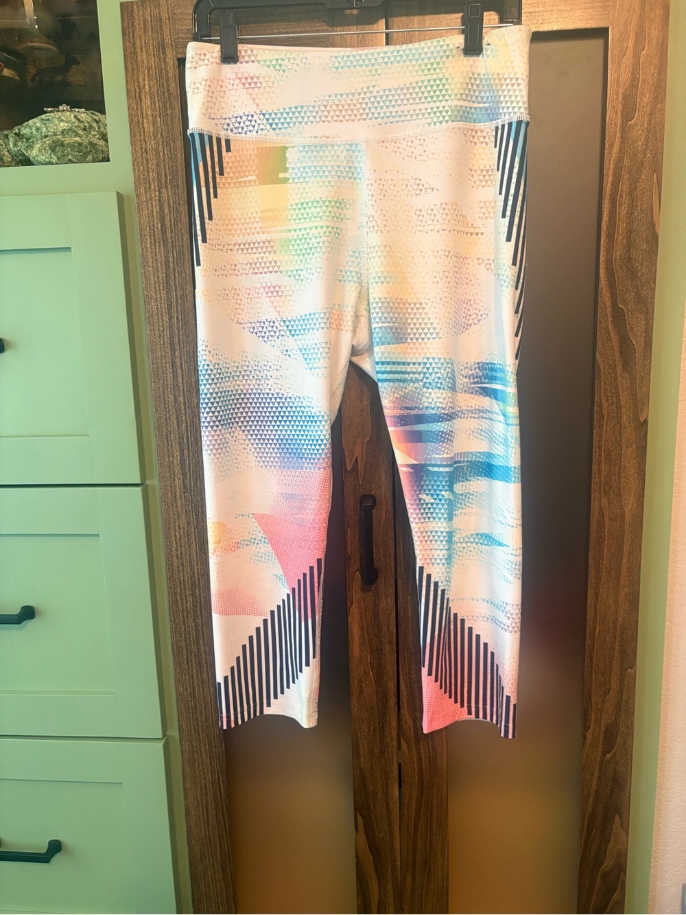 Fila Pastel Geo Capri Leggings in White, Blue & Pink